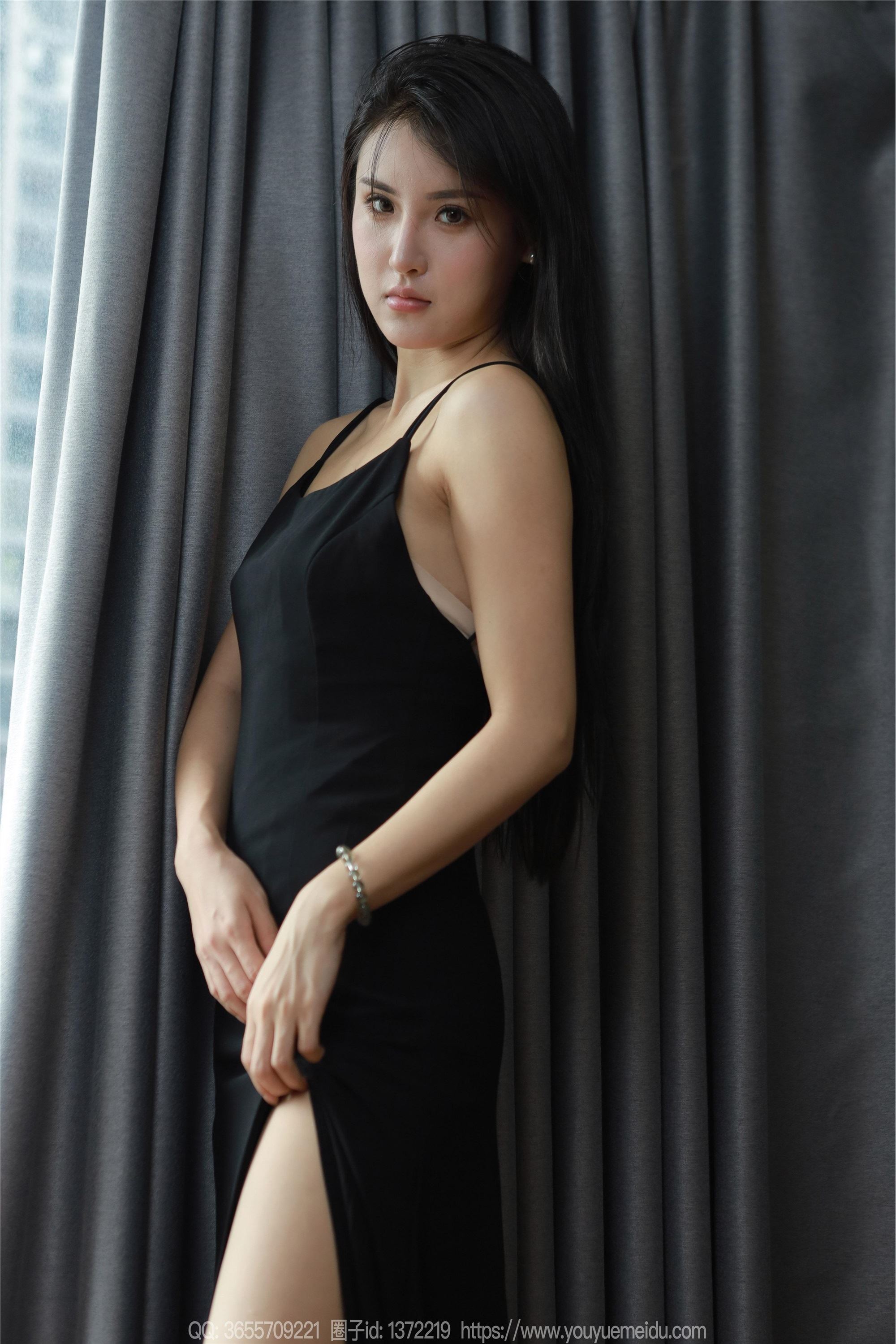 IESS异思趣向  2024.09.09 丝享家 1841 小宝《吊带高叉裙》